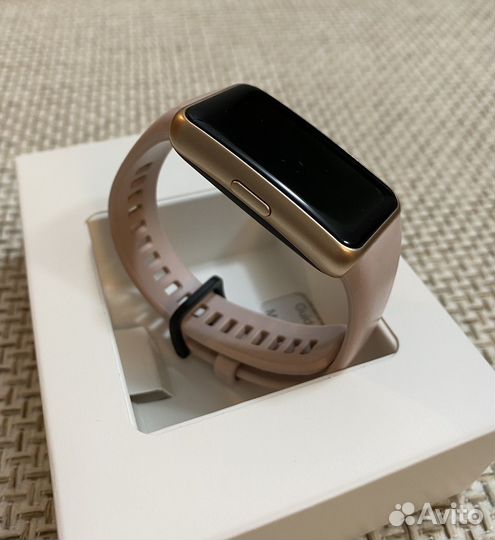 Смарт браслет Huawei band 6