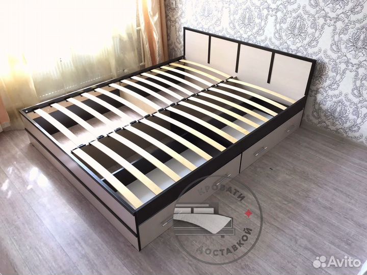 Кровать двуспальная