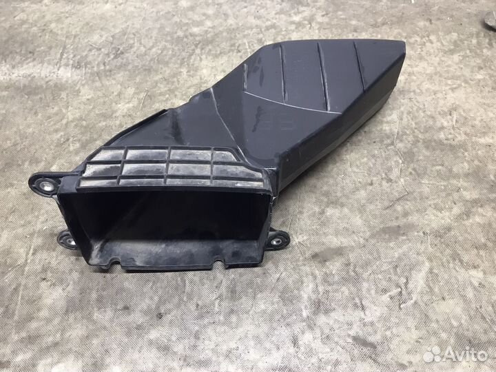 Воздуховод охлажения Toyota Highlander 4