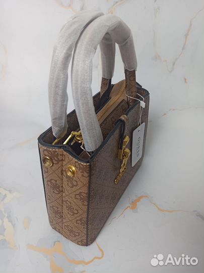 Женская сумка Guess