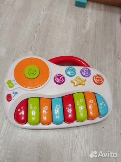 Развивающие игрушки пакетом