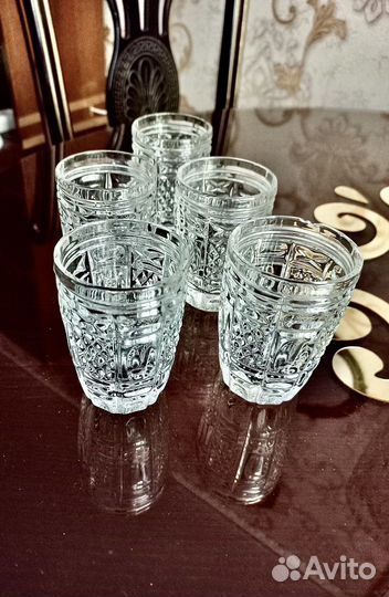 Хрустальные стаканы, стопки, фужеры