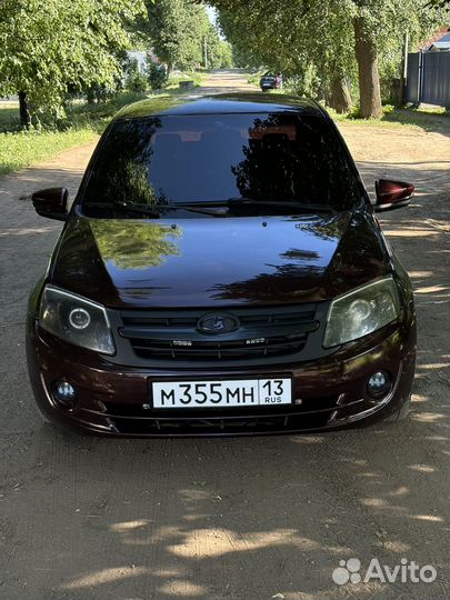 Фары на LADA granta