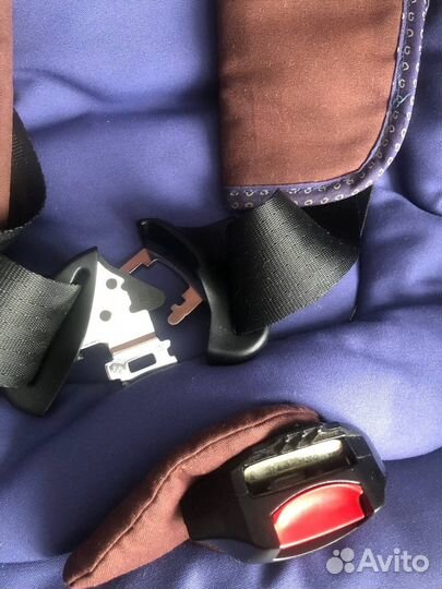 Автокресло с isofix. Milo Fix Maxi Cosi. 0-18