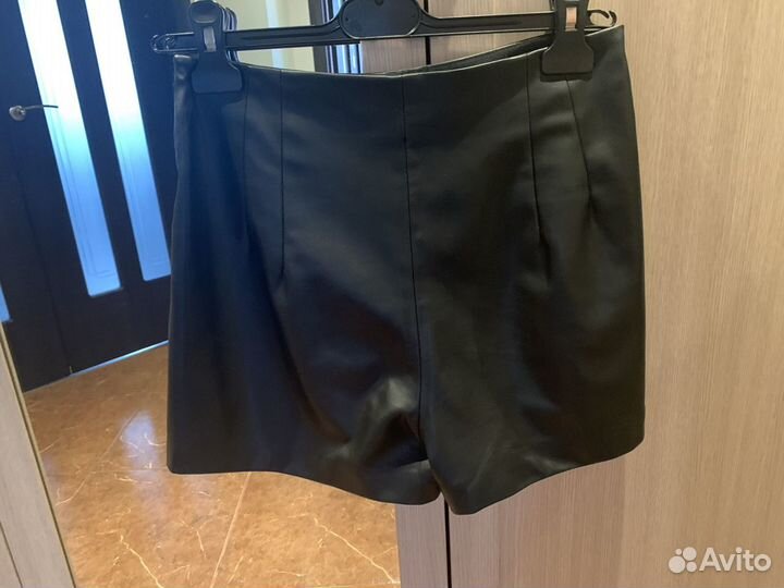 Шорты кожаные