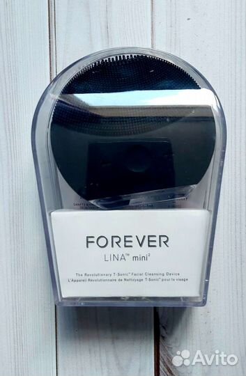 Ультразвуковая щетка для чистки лица