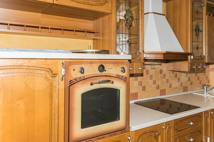 3-к. квартира, 127,3 м², 3/9 эт.