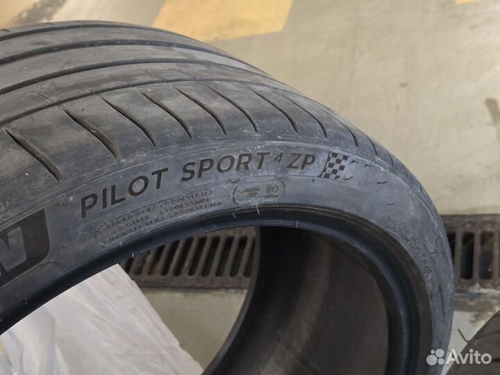 Michelin Pilot Sport 4 245/40 R20 и 275/35 R20 102Y