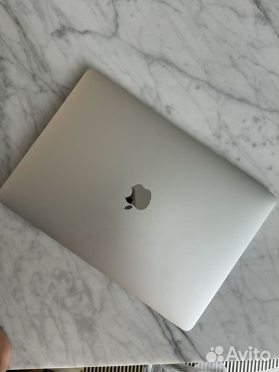 Macbook pro 13 2017 256gb