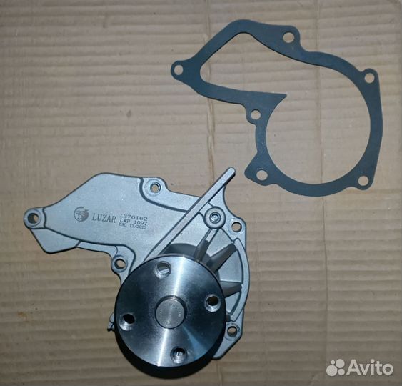 Насос водяной помпа LWP1097