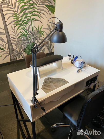 Аренда рабочего места мастера маникюра