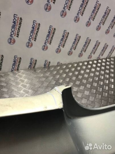 Бампер задний Toyota Avensis 2 T250