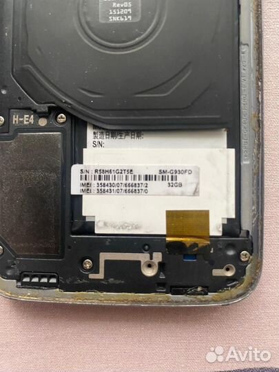 Samsung Galaxy S7, 4/32 ГБ