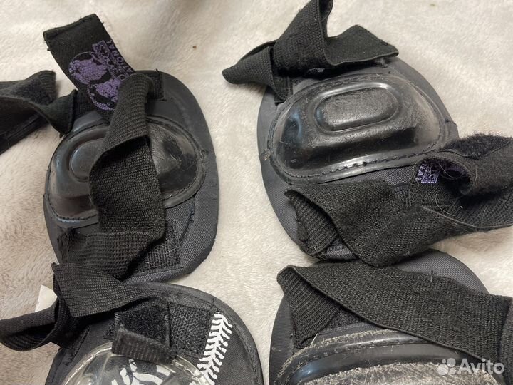 Защита на локти колени и шлем