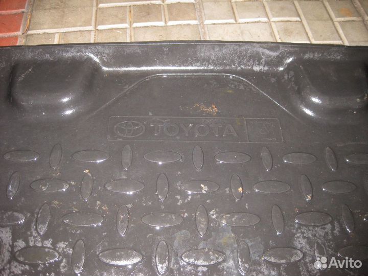 Коврик в багажник для Тойота Камри