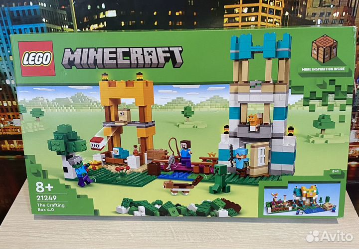Конструктор Lego Minecraft The Crafting Box 21249