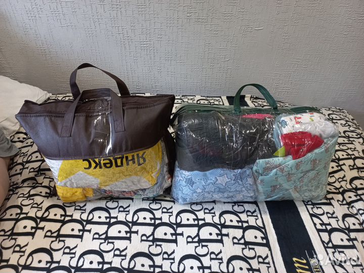 Два пакета детских вещей от 0 до 1 года