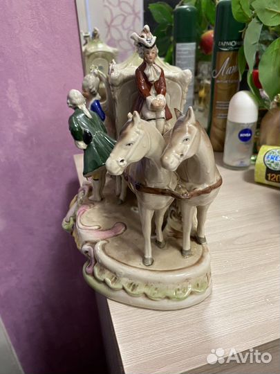 Статуэтка Карета