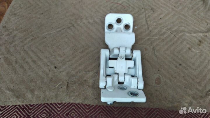 Ford Transit 2014- Петля задней двери