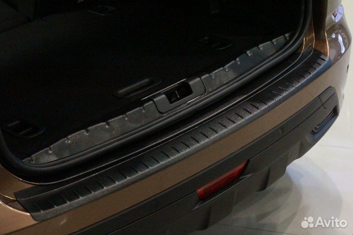 Накладка на задний бампер Лада Хрей