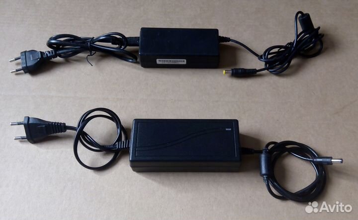 Блоки питания 16 В. 2,5 А, 12 В 4.5 А