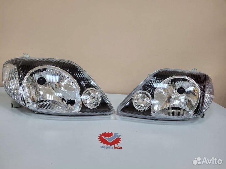 Фары черные corolla 120