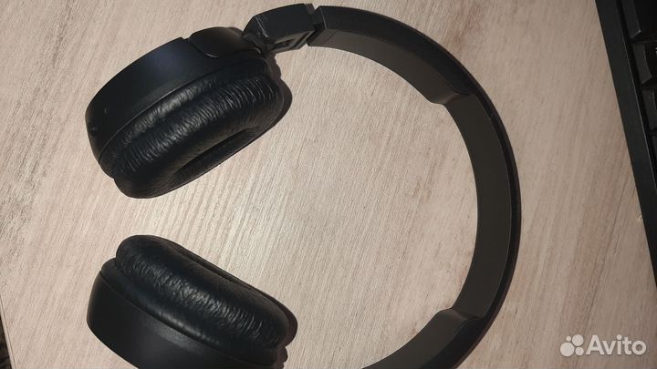 Беспроводные наушники jbl. Торг присутствует