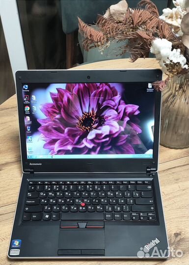 Ноутбук lenovo/как новый/ssd