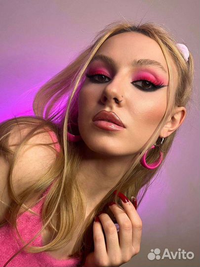 Полный образ: укладка + макияж