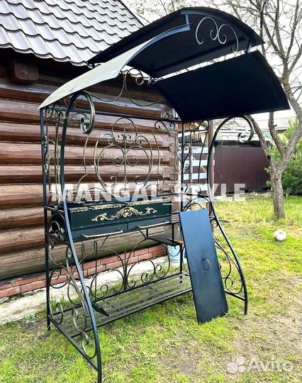 Мангал с крышей