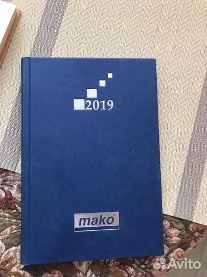 Ежедневник и книга