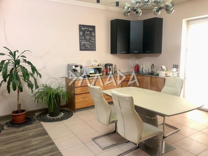 Дом 107 м² на участке 5,5 сот.