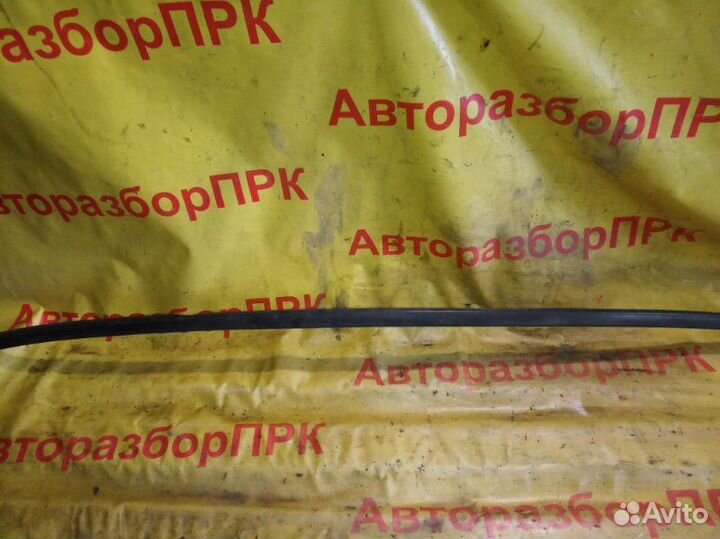 Молдинг крыши левый Mitsubishi Lancer CS3A 4G18