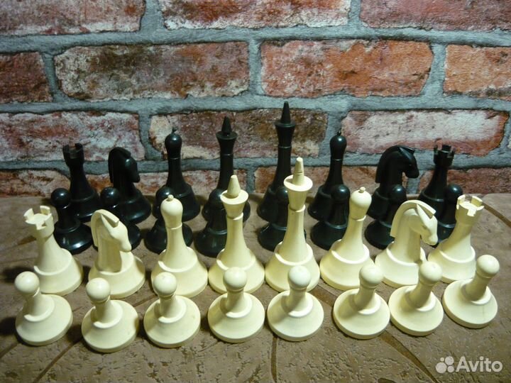 Настольные игры ссср.Шахматные фигуры
