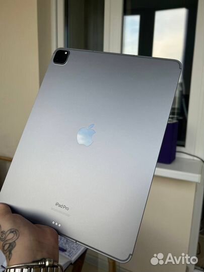 iPad pro 12.9 2022 m2 256 + SIM