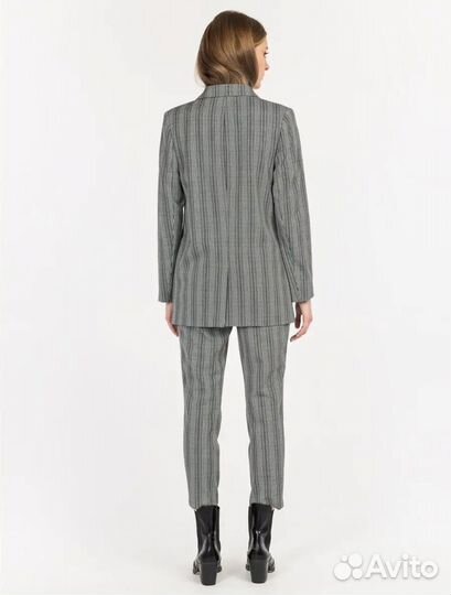 Костюм брючный