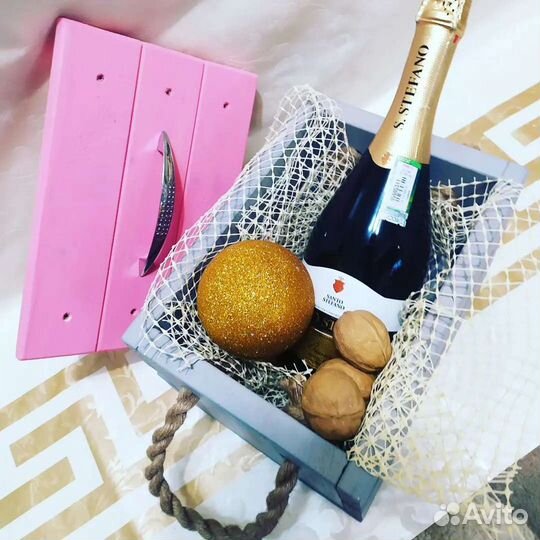 Ящики из нат. дерева для нов. подарков, декора