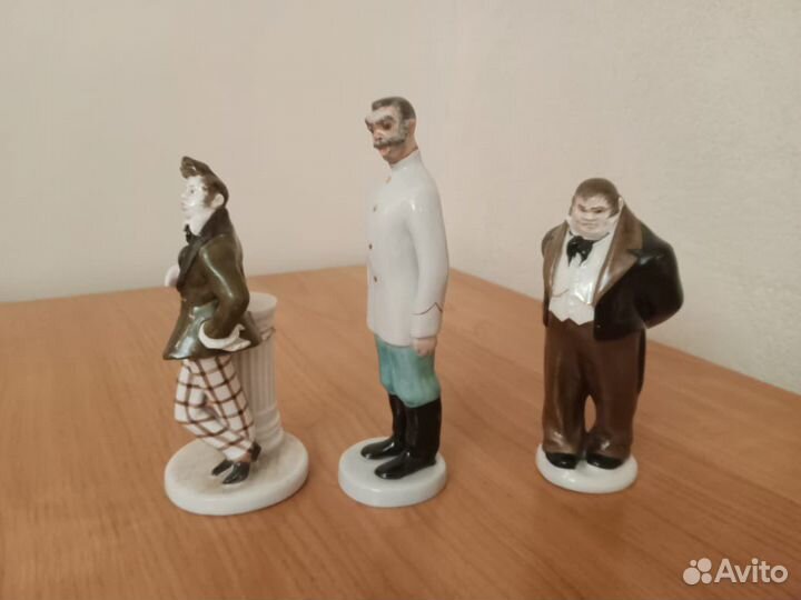 Статуэтка фарфор
