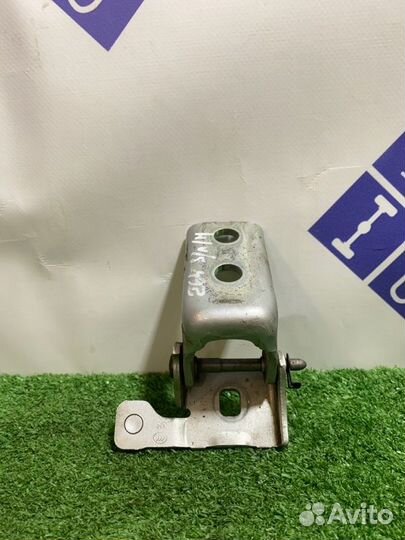 Петля двери задняя левая Peugeot 308 хэтчбек 1.6