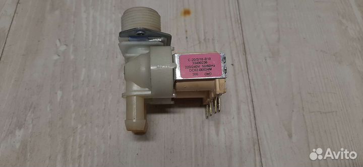 Клапан для подачи воды Samsung DC62-00024M б/у