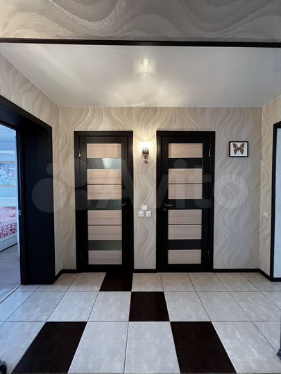 2-к. квартира, 57 м², 9/9 эт.