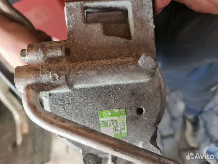Компрессор кондиционера Mazda, Z0010923A