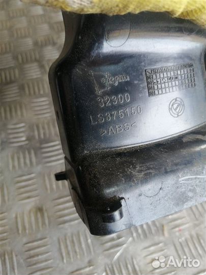 Дефлектор воздушный Fiat Albea 350A1000 2008