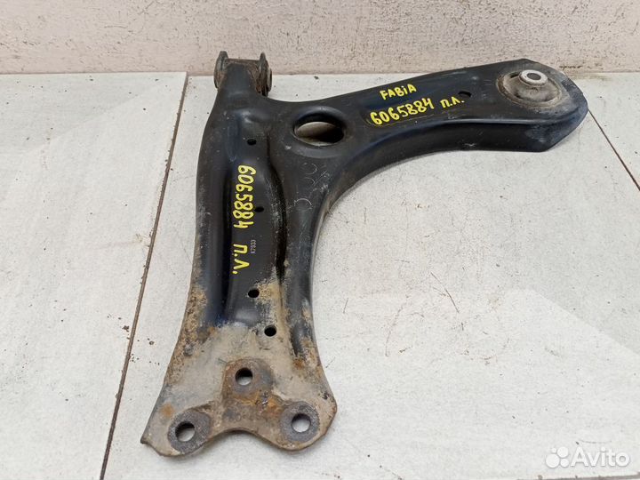 Рычаг передний левый Шкода