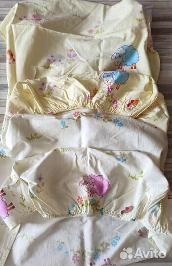 Простынь на резинке в детскую кровать 120 60