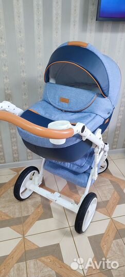 Коляска Adamex 2 в 1 вместе с автолюлькой
