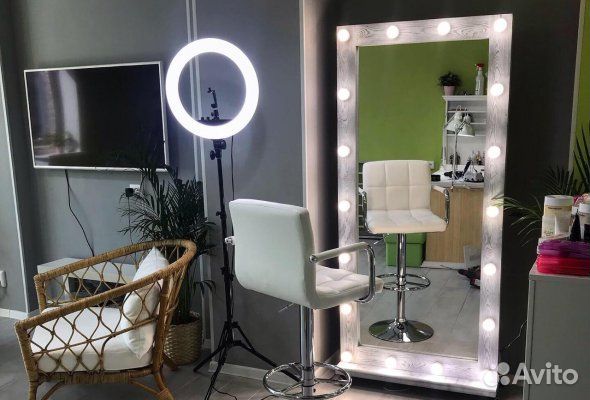 Мастер бровист