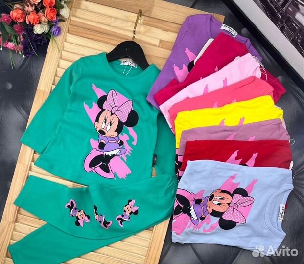 Костюм с Микки маусом