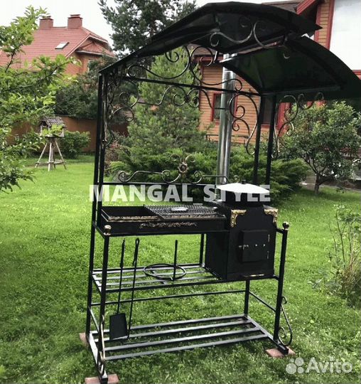 Мангал с крышей