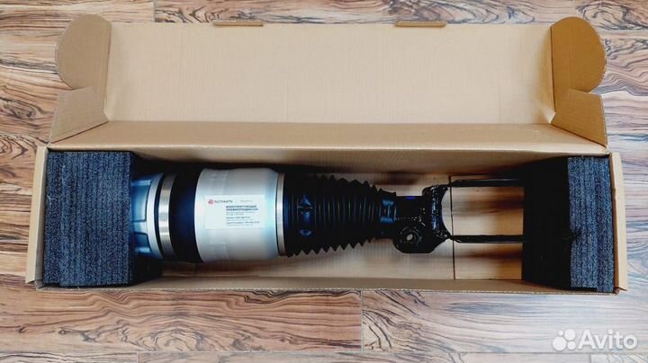 Пневмостойка Порше Кайен 958 передняя